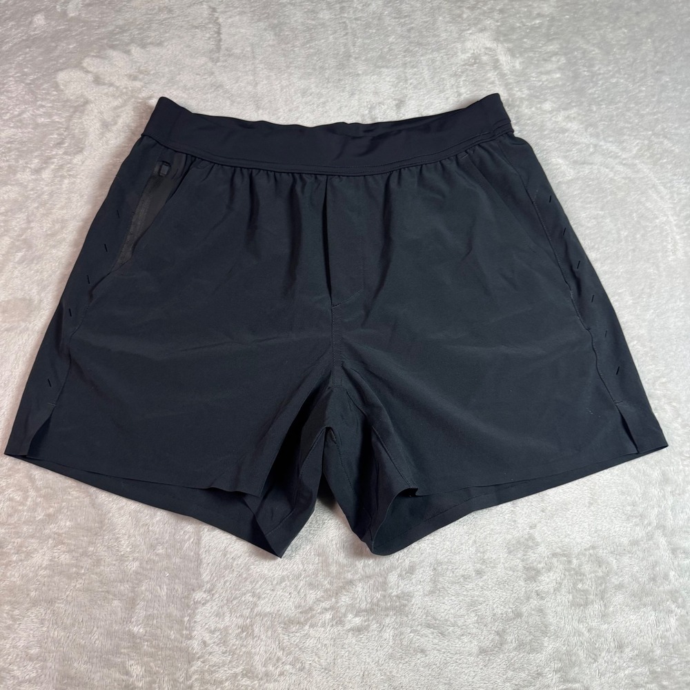 NWOT Ten Thousand Mens The Interval 5 inch Short Bike M Black Unlined